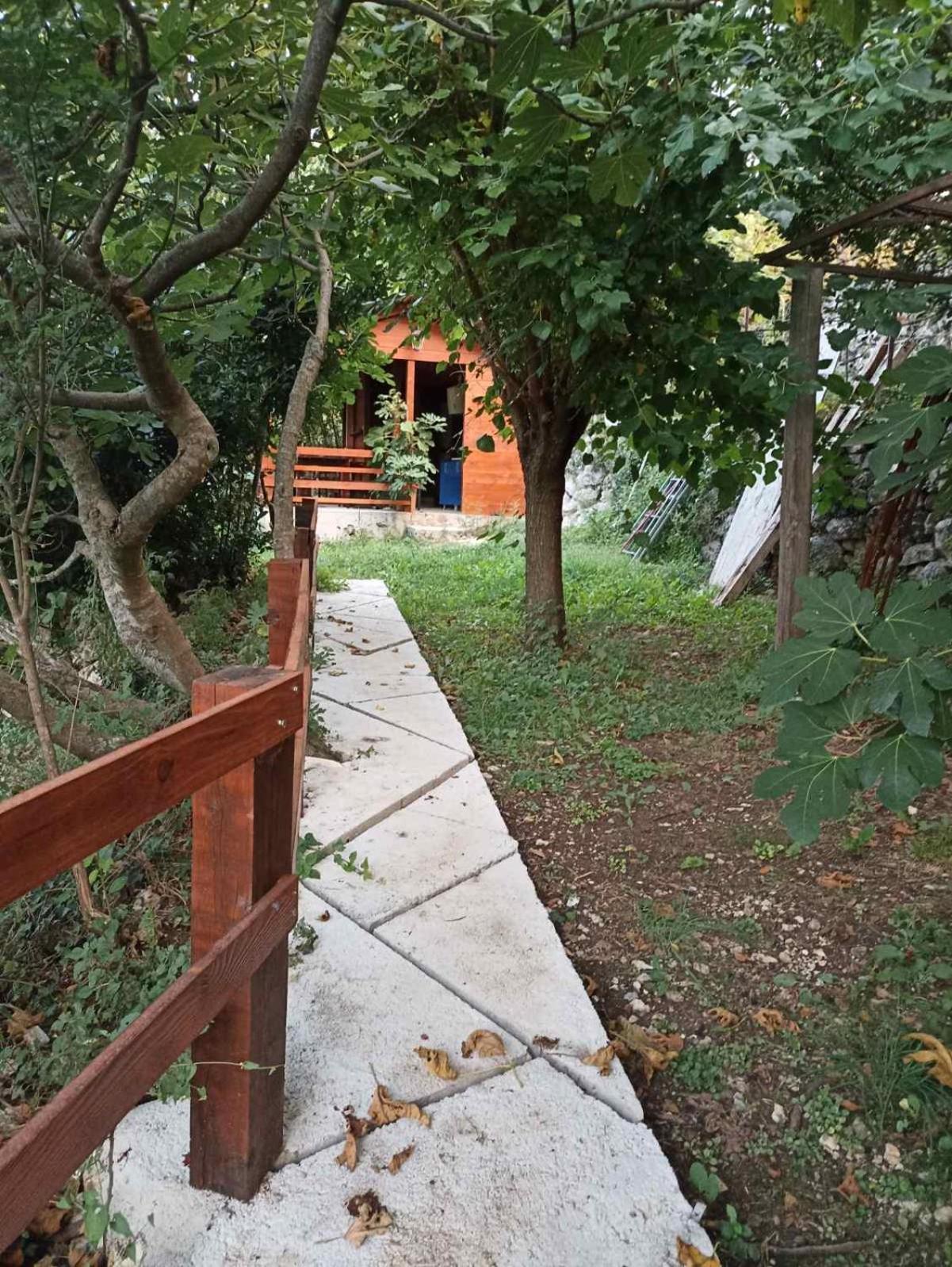 Kamp Seosko Domacinstvo Radman Hotell Herceg Novi Eksteriør bilde